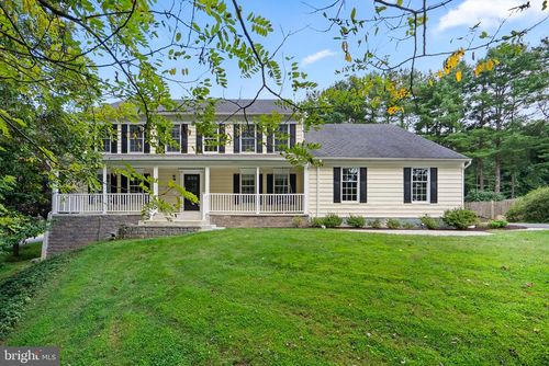 10144 Bracken Dr, Ellicott City, MD, 21042-1673 | Card Image