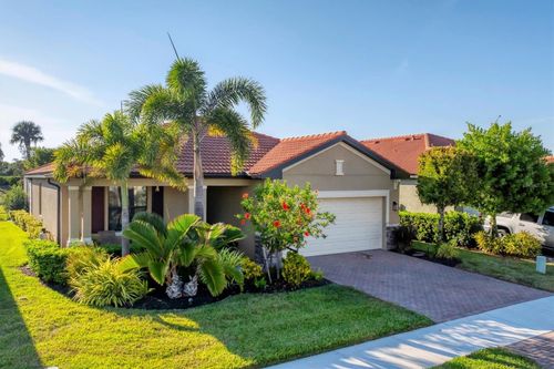 10113 Colubrina Dr, VENICE, FL, 34293-1241 | Card Image