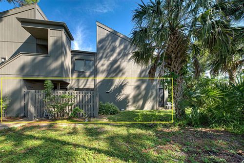 201-201 Woodland Dr, OSPREY, FL, 34229-9440 | Card Image