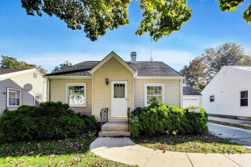 225 S Aldine Avenue, Elgin, IL, 60123 | Card Image
