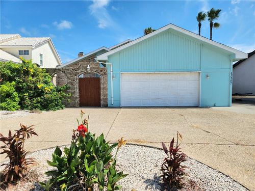 13757 Cayo Gorda Ct, Corpus Christi, TX, 78418-6301 | Card Image