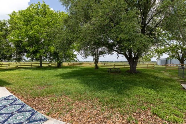 603 County Road 18, Home with 3 bedrooms, 2 bathrooms and 2 parking in Damon TX | Image 25