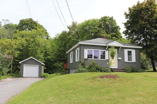 148 Washington Street, Brewer, ME, 04412 | Card Image