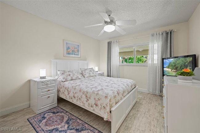 E210 - 1055 Forest Lakes Dr, Condo with 2 bedrooms, 2 bathrooms and null parking in NAPLES FL | Image 17