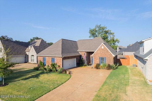 2865 Walking Dog Lane, Nesbit, MS, 38651 | Card Image