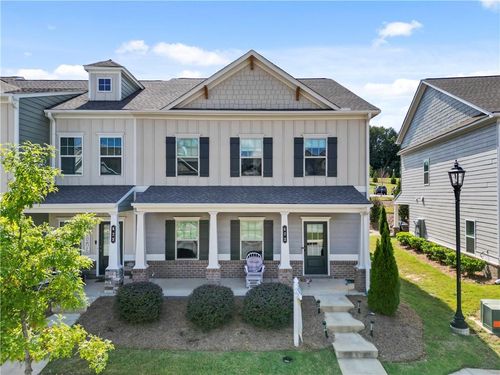 622 Green St, Lawrenceville, GA, 30046-6054 | Card Image