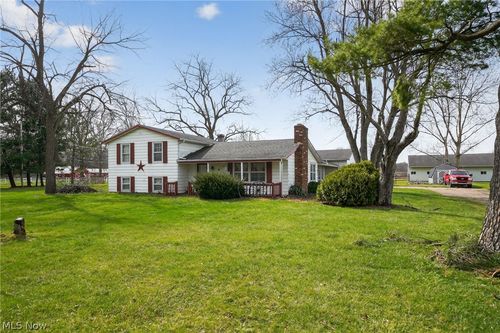 8134 Oberlin Rd, Elyria, OH, 44035-1916 | Card Image