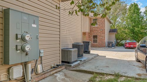 1104 Cartwright St, Jonesboro, AR, 72401-1633 | Card Image