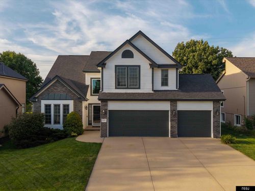16428 Ames Avenue, Omaha, NE, 68116 | Card Image
