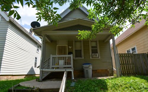 2611 W Orchard Street, Milwaukee, WI, 53204 | Card Image