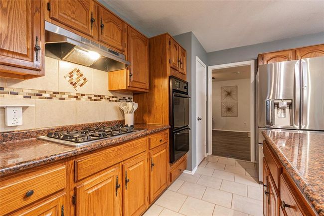 2309 Salisbury Ln, House other with 4 bedrooms, 2 bathrooms and 2 parking in Alvin TX | Image 10