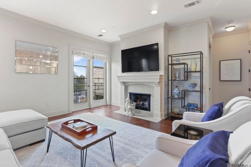 ste-3b-8201 Village Plaza Ct, Baton Rouge, LA, 70810-3853 | Card Image