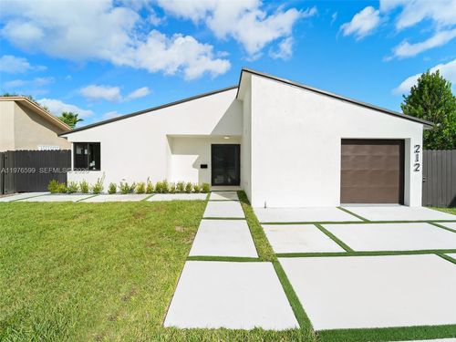 212 Sw 7th St, Hallandale Beach, FL, 33009-7010 | Card Image