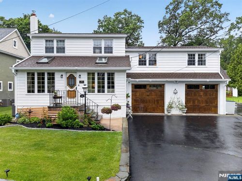 43 Dairy St, Midland Park, NJ, 07432-1316 | Card Image