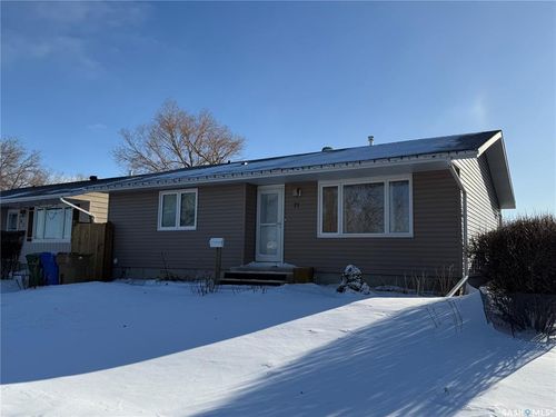 71 Paynter Cres, Regina, SK, S4X1H5 | Card Image
