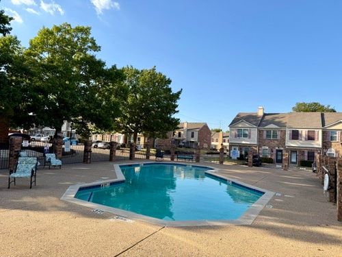 4f-621 Carriagehouse Ln, Garland, TX, 75040-9003 | Card Image