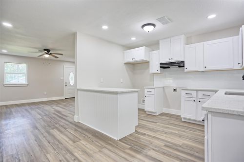 704 Natchez River Cir, Montgomery, TX, 77316-6136 | Card Image