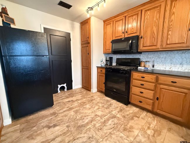 200 W Coke Rd, House other with 2 bedrooms, 1 bathrooms and null parking in Winnsboro TX | Image 11