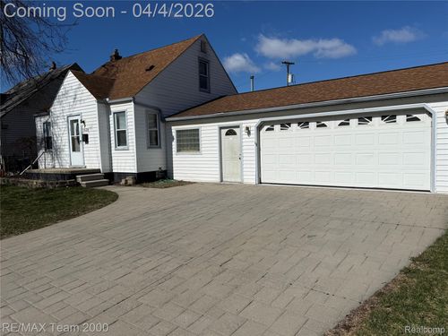 1620 Pingree Ave, Lincoln Park, MI, 48146-2147 | Card Image