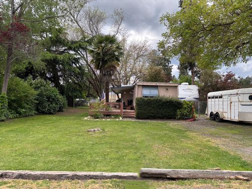 187 Vashti Way, Medford, OR, 97501-1952 | Card Image