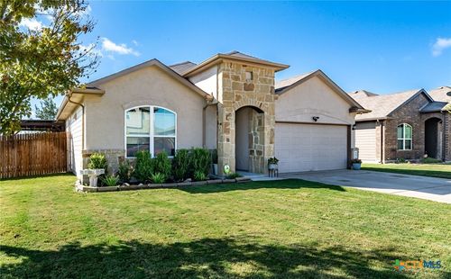 484 Copper Hill Dr, New Braunfels, TX, 78130-5095 | Card Image