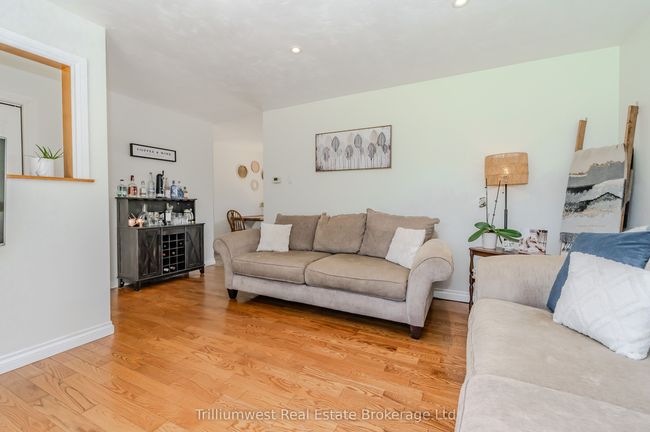 21 Emma St, House other with 3 bedrooms, 2 bathrooms and 4 parking in Princeton ON | Image 10