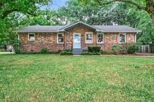 400 Carter House Dr, LA VERGNE, TN, 37086-3302 | Card Image