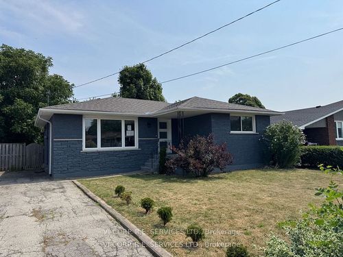 89 Greeningdon Dr, Hamilton, ON, L9A3A8 | Card Image