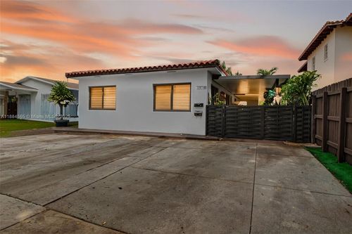 3297 Sw 26th St, Miami, FL, 33133-2025 | Card Image