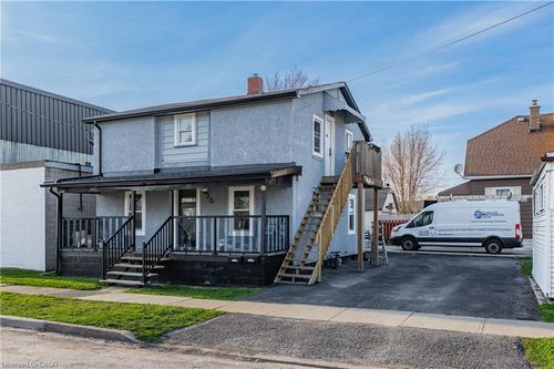 56 Decew St, Port Colborne, ON, L3K1C1 | Card Image