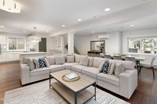 2-650 S Monarch St, Aspen, CO, 81611-3802 | Card Image