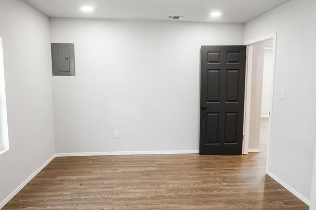 112 Sw 8 Th St, House other with 2 bedrooms, 1 bathrooms and null parking in Plainview TX | Image 18
