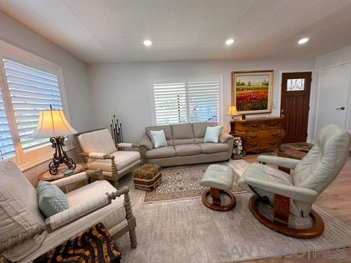 3438 Don Alberto Dr, Carlsbad, CA, 92010-3901 | Card Image