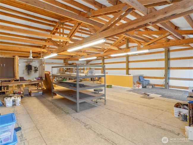 Large Shop | Image 29