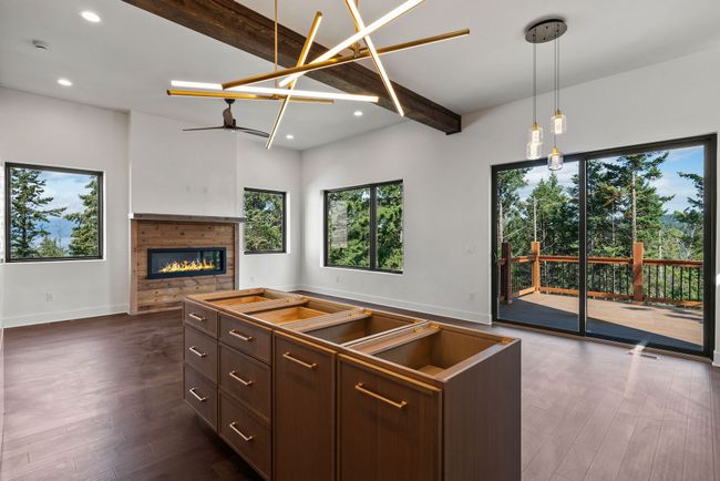 Kitchen | Image 11
