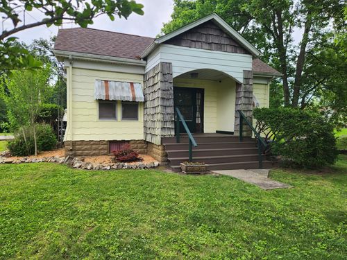 312 N Beaucoup St, Pinckneyville, IL, 62274-1122 | Card Image