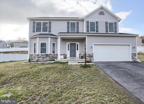 20 Steeple Chase Dr, YORK HAVEN, PA, 17370-8927 | Card Image