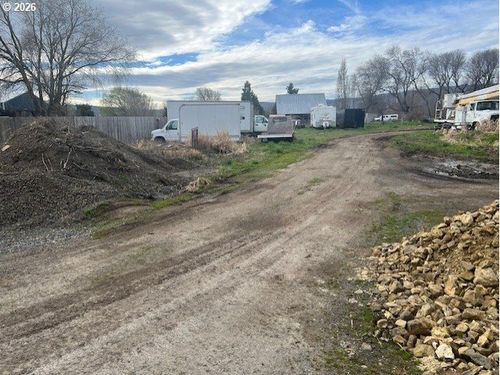 9 Dozer Dr, Dallesport, WA, 98617 | Card Image