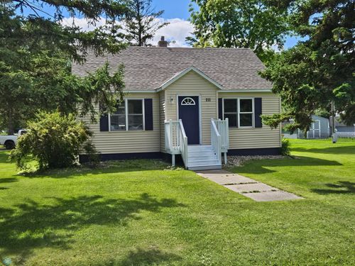 111 4th St Se, Ulen, MN, 56585-4017 | Card Image