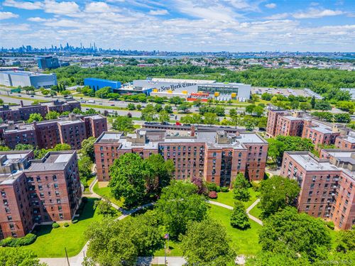 6e-25-34 Union St, Flushing, NY, 11354-1236 | Card Image