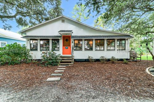 11 Whiting St, Bluffton, SC, 29910-7248 | Card Image