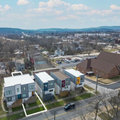 167 W Martin Luther King Jr Blvd, Fayetteville, AR, 72701-6506 | Card Image