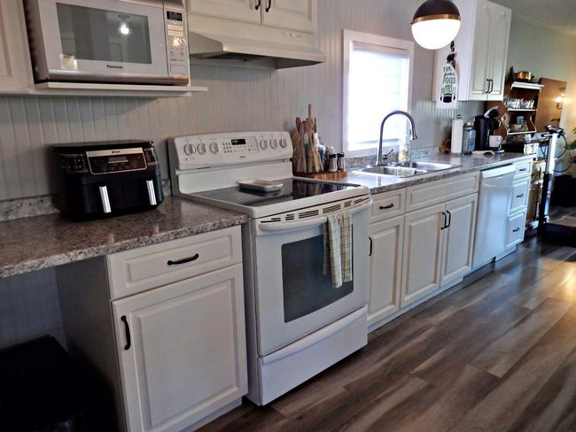 5010 44 Avenue, House other with 3 bedrooms, 1 bathrooms and 2 parking in Vermilion AB | Image 26