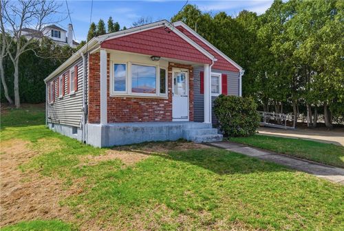 191 St Barnabe Street, Woonsocket, RI, 02895 | Card Image