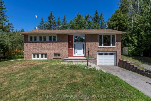 36 Emily Manor Dr, Omemee, ON, K0L2W0 | Card Image