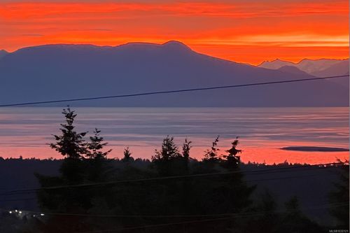 1277 Selkirk Dr, Nanaimo, BC, V9R5Z5 | Card Image