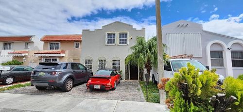 4281 W 10th Ct, Hialeah, FL, 33012-4182 | Card Image