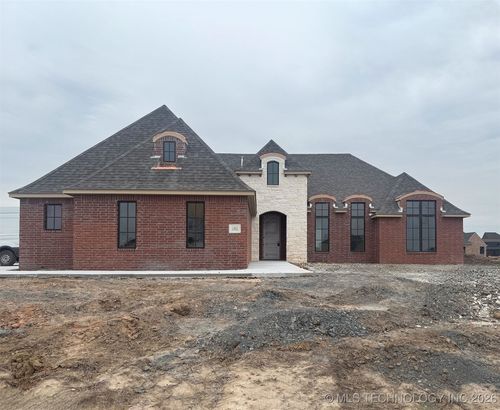 102 E 165th Street S, Glenpool, OK, 74033 | Card Image