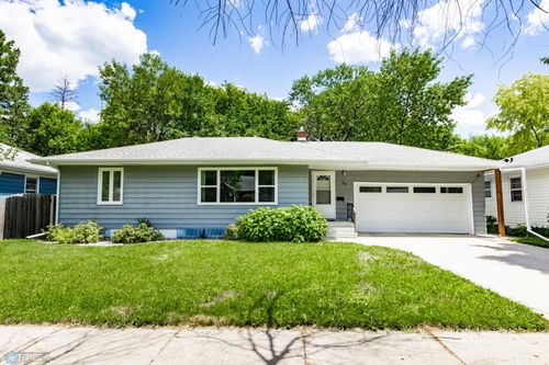 420 17th St S, Moorhead, MN, 56560-3049 | Card Image