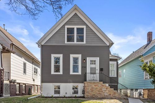 2742 S Greeley Street, Milwaukee, WI, 53207 | Card Image